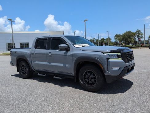 Used 2023 Nissan Frontier Pro-X w/ Pro-X Premium Package RWD image 3