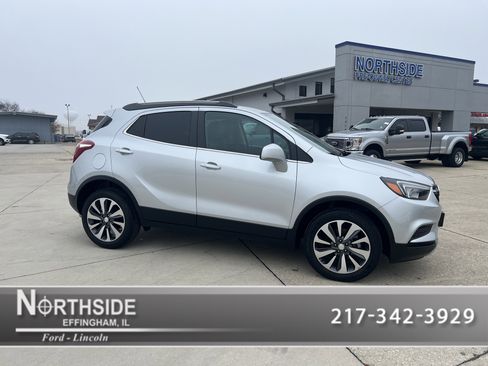 Used 2022 Buick Encore Preferred w/ Safety Package image 1