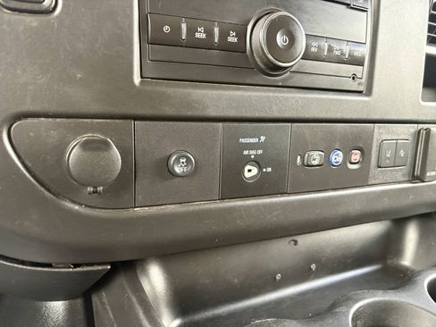 Used 2019 Chevrolet Express 3500 LT w/ LT Preferred Equipment Group RWD image 32