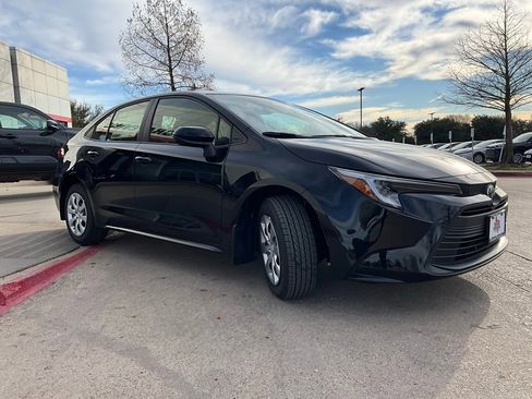 New 2026 Toyota Corolla LE image 5