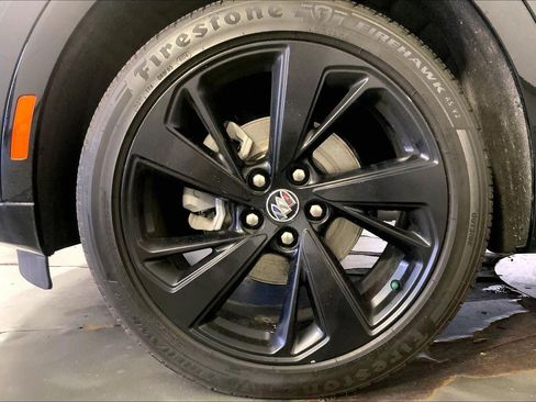 Used 2023 Buick Envision Preferred w/ Sport Touring Package AWD/4WD image 9