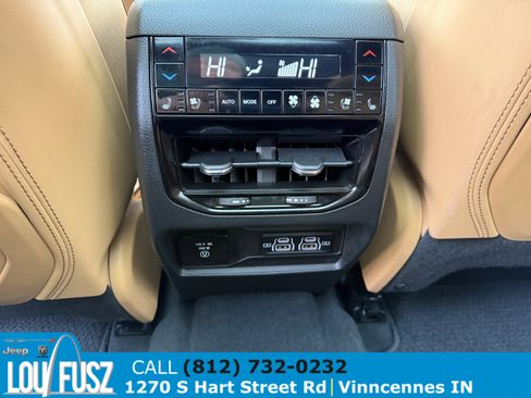 Used 2024 Jeep Grand Cherokee L Summit image 17