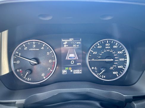 Used 2025 Subaru Ascent Bronze Edition image 18