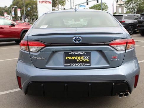 Certified 2025 Toyota Corolla SE FWD image 15