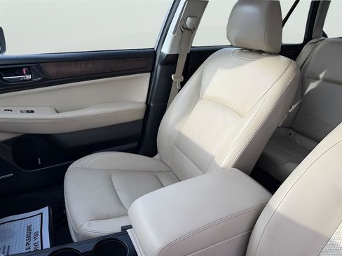 Used 2016 Subaru Outback 2.5i Limited image 13