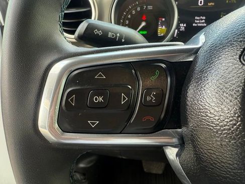 Used 2023 Jeep Wrangler Unlimited Rubicon 4xe w/ Cold Weather Group AWD/4WD image 20