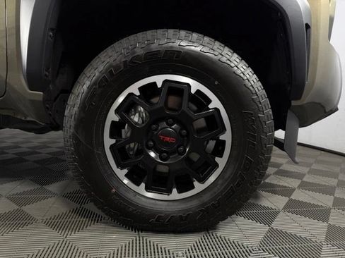 Used 2026 Toyota Tacoma TRD Off-Road AWD/4WD image 11