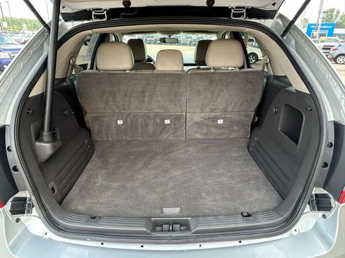 Used 2013 Ford Edge SEL FWD image 17