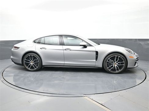 Used 2023 Porsche Panamera Turbo S image 24