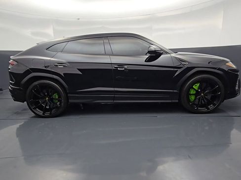 Used 2022 Lamborghini Urus AWD/4WD image 66
