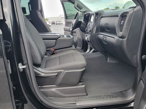 Certified 2022 Chevrolet Silverado 1500 Custom RWD image 30