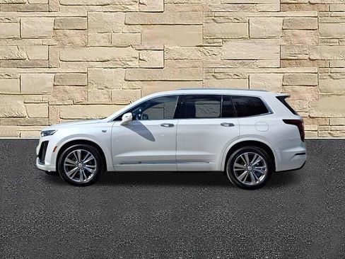 Certified 2025 Cadillac XT6 Premium Luxury w/ Platinum Package image 2