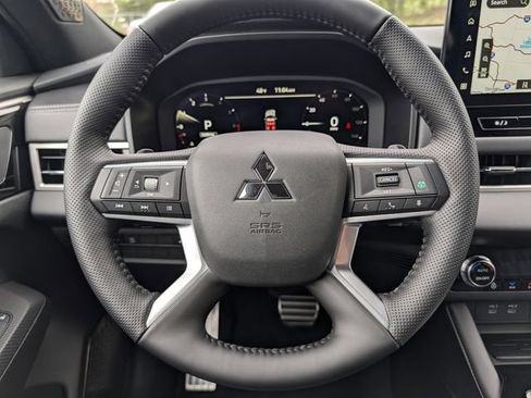 New 2026 Mitsubishi Outlander SEL Black Edition AWD/4WD image 8