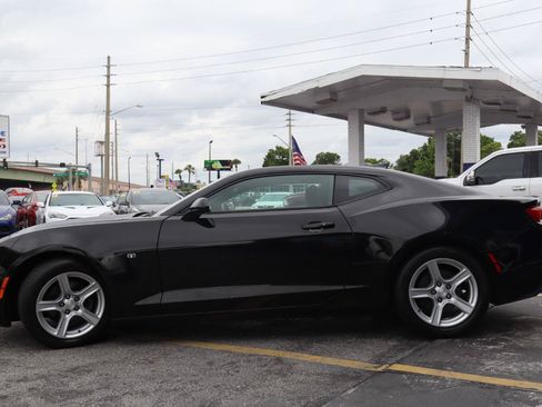 Used 2019 Chevrolet Camaro LT w/ Technology Package RWD image 6