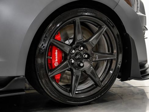 Used 2022 Ford Mustang Shelby GT500 w/ Carbon Fiber Track Pack RWD image 68