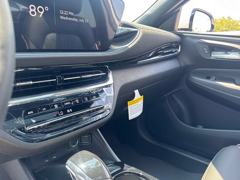 New 2026 Buick Envista Avenir FWD image 21