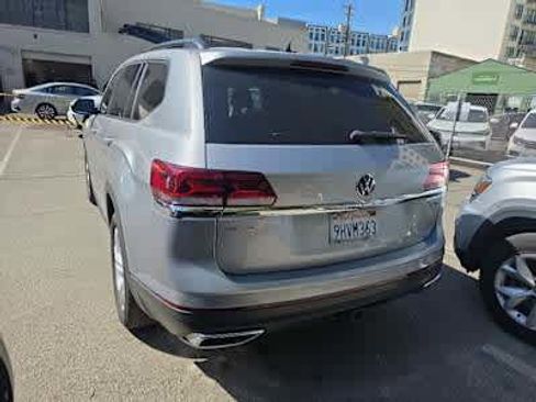 Used 2023 Volkswagen Atlas SE image 3