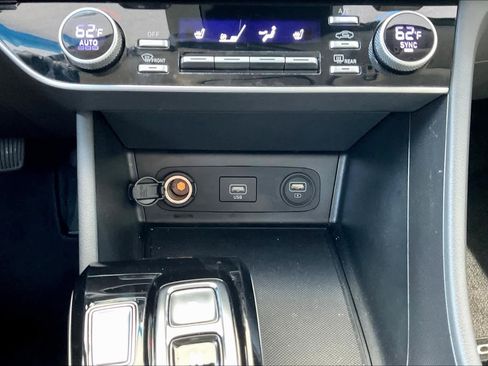Used 2023 Hyundai Sonata SEL image 33