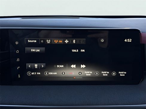 Used 2025 Nissan Kicks SV image 11