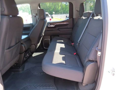 Certified 2024 Chevrolet Silverado 1500 LT AWD/4WD image 18