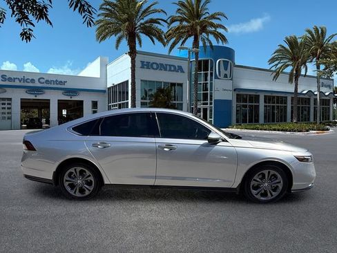 Used 2024 Honda Accord EX-L image 9