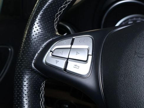 Used 2019 Mercedes-Benz GLA 250 4MATIC image 21