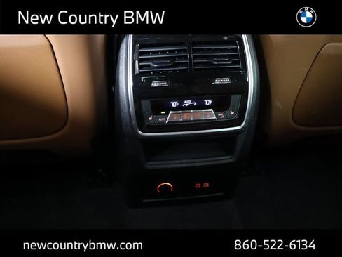 Used 2026 BMW X7 M60i AWD/4WD image 28