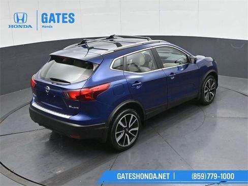 Used 2017 Nissan Rogue Sport SL w/ SL Premium Package image 50