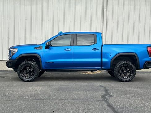 Used 2023 GMC Sierra 1500 AT4X image 7