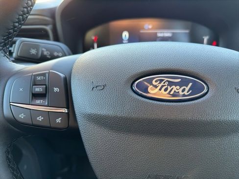 New 2025 Ford Maverick XLT w/ XLT Luxury Package image 18