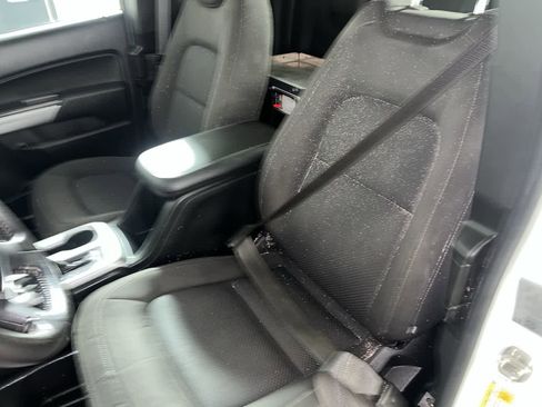 Used 2022 Chevrolet Colorado LT w/ Fleet Safety Package image 14