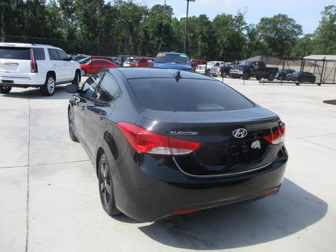 Used 2013 Hyundai Elantra GLS FWD image 11