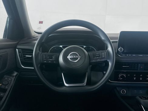 Used 2023 Nissan Rogue S AWD/4WD image 18