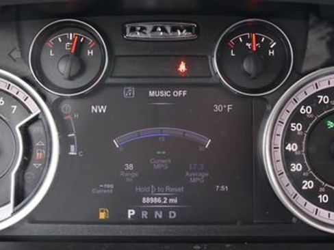 Used 2019 RAM 1500 Big Horn w/ Rambox Value Package AWD/4WD image 7