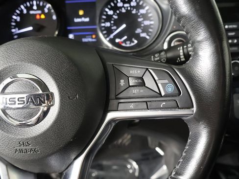 Used 2019 Nissan Rogue SV w/ Premium Package AWD/4WD image 40