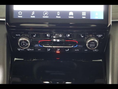New 2024 Jeep Grand Cherokee Overland w/ Luxury Tech Group IV AWD/4WD image 23