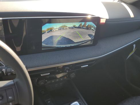 New 2026 Nissan Kicks SV image 13