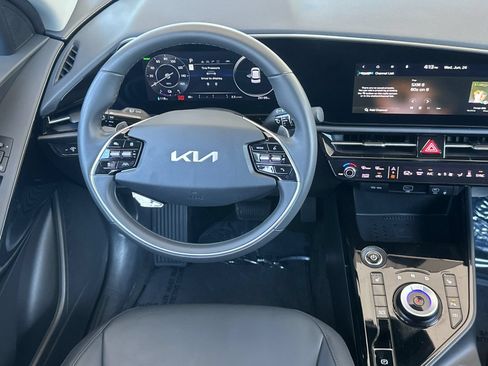 Used 2024 Kia Niro Wind FWD image 14
