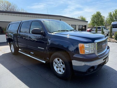 Used 2011 GMC Sierra 1500 SLE w/ Power Tech Package image 4