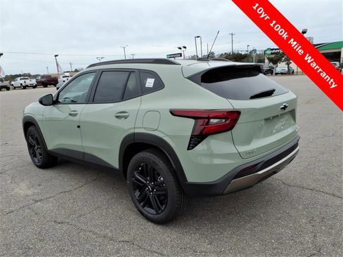 New 2026 Chevrolet Trax ACTIV w/ Driver Confidence Package image 3