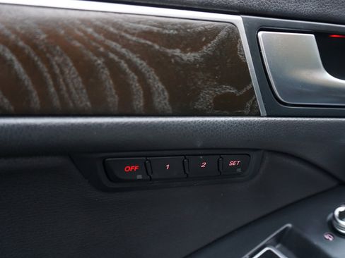 Used 2017 Audi Q5 2.0T Premium Plus w/ Premium Plus Package image 30