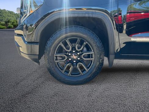 Used 2024 GMC Sierra 1500 Elevation AWD/4WD image 11