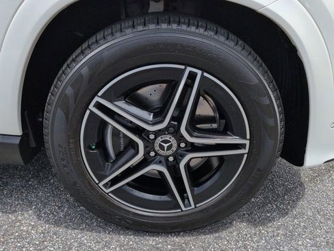Certified 2024 Mercedes-Benz GLE 450 4MATIC image 11