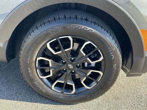 Used 2024 Hyundai Santa Cruz SEL image 13