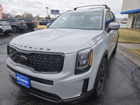 Used 2021 Kia Telluride EX w/ EX Premium Package image 7