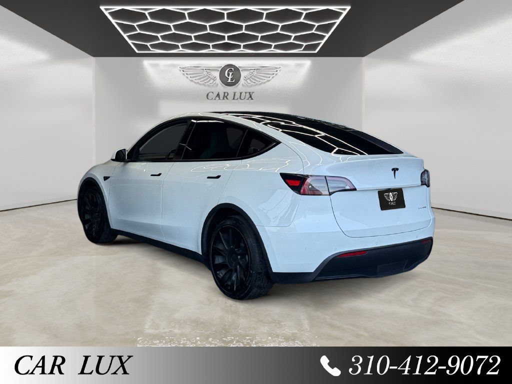 Used 2022 Tesla Model Y Long Range AWD/4WD image 3