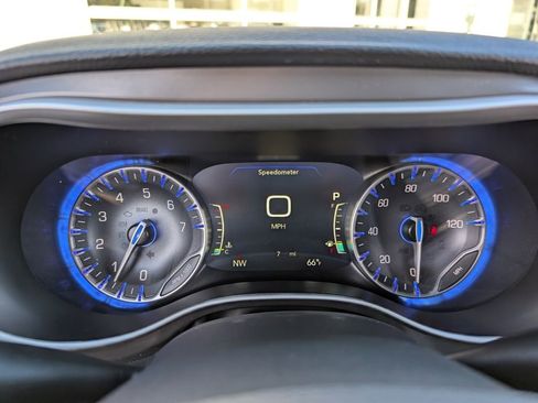 New 2026 Chrysler Pacifica Select image 23