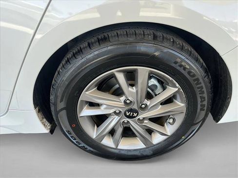 Used 2020 Kia Optima LX FWD image 24