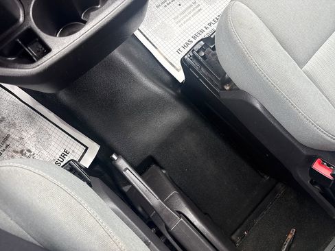 Used 2015 Ford Transit 250 130 Low Roof image 32