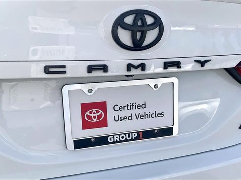 Used 2023 Toyota Camry SE image 9